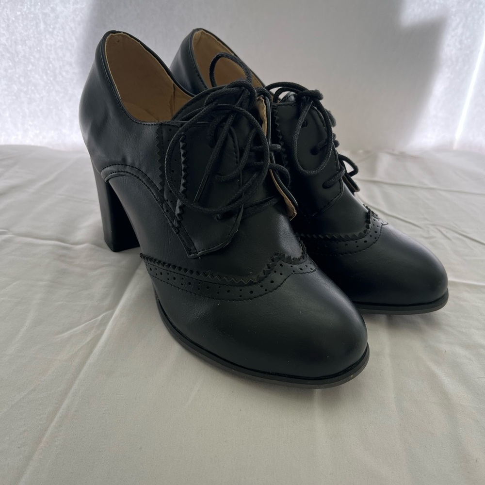 Women's Black Stacked Heel Lace-Up Brogue Oxford Shoes Size 37 New without Box